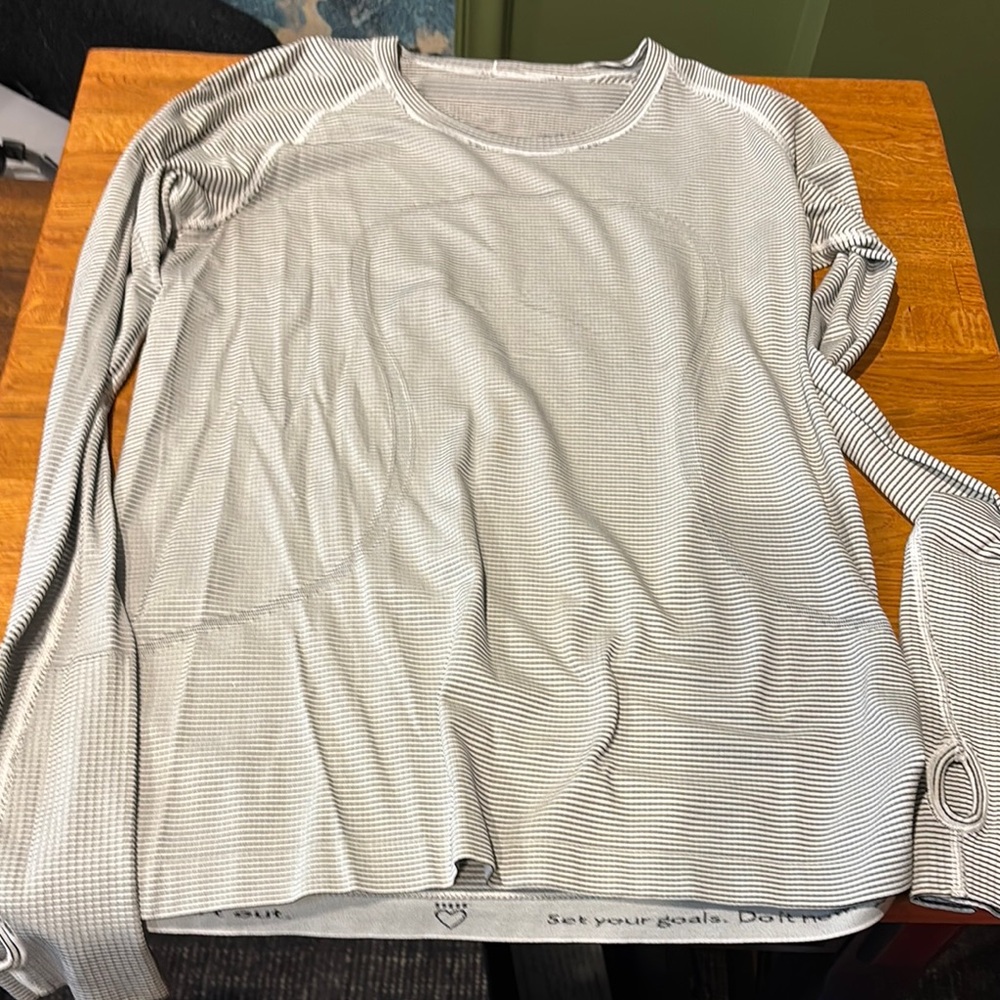 Lululemon swiftly long sleeve 12